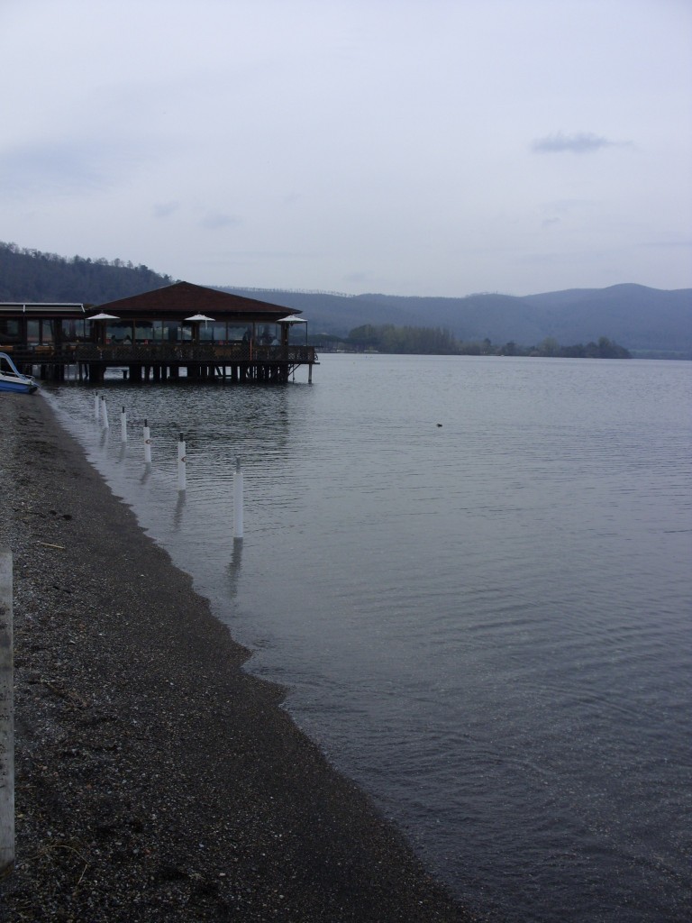 lake bracciano restaurant