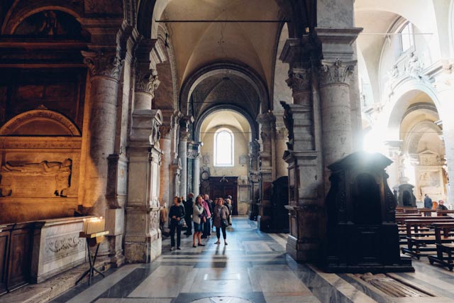 Piazza del Popolo church