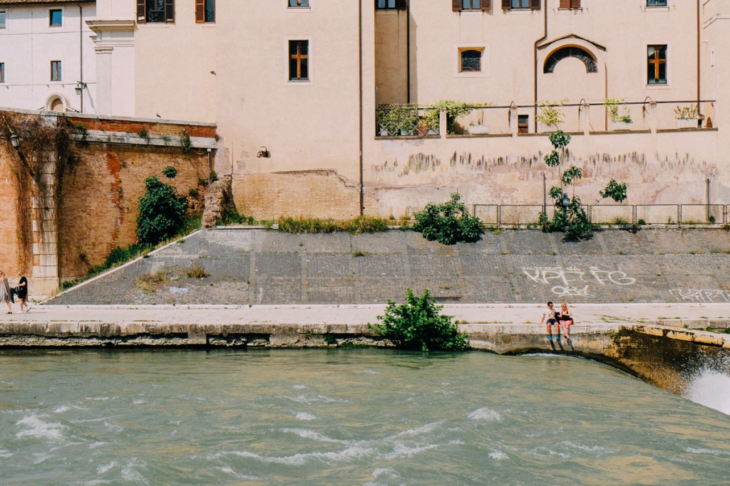 rome tiber river in Summer