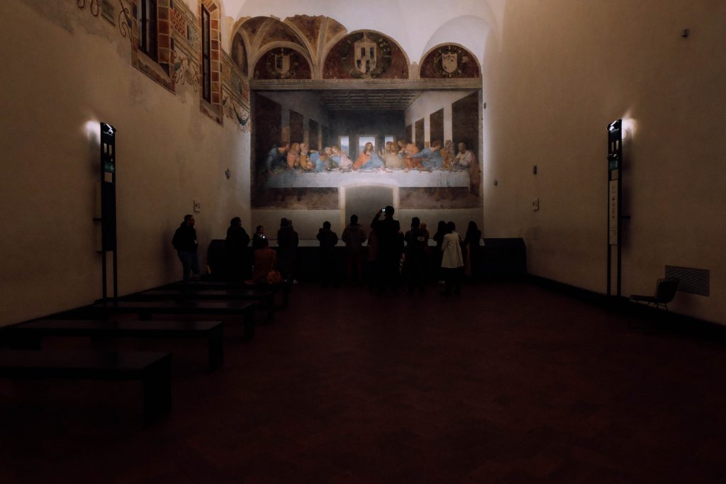 Interior of the chapel with Da Vinci's last supper in the background