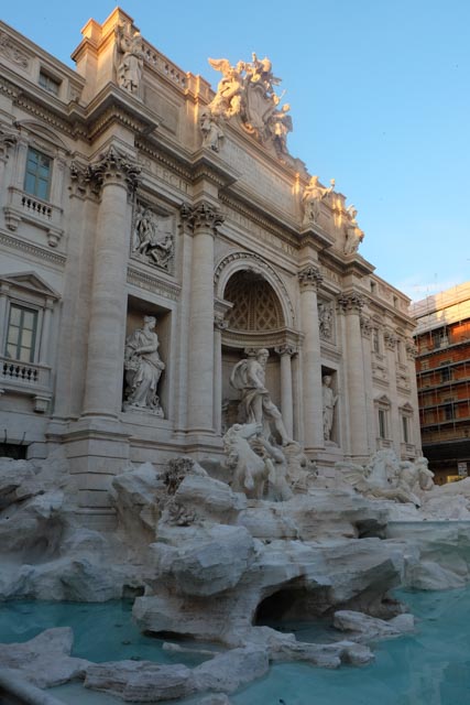 rome trevi fountain