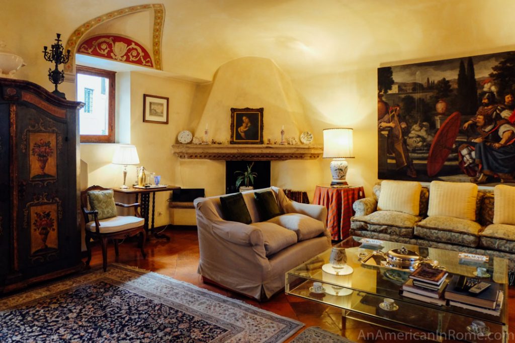 Historic Rome vacation apartment with fireplace