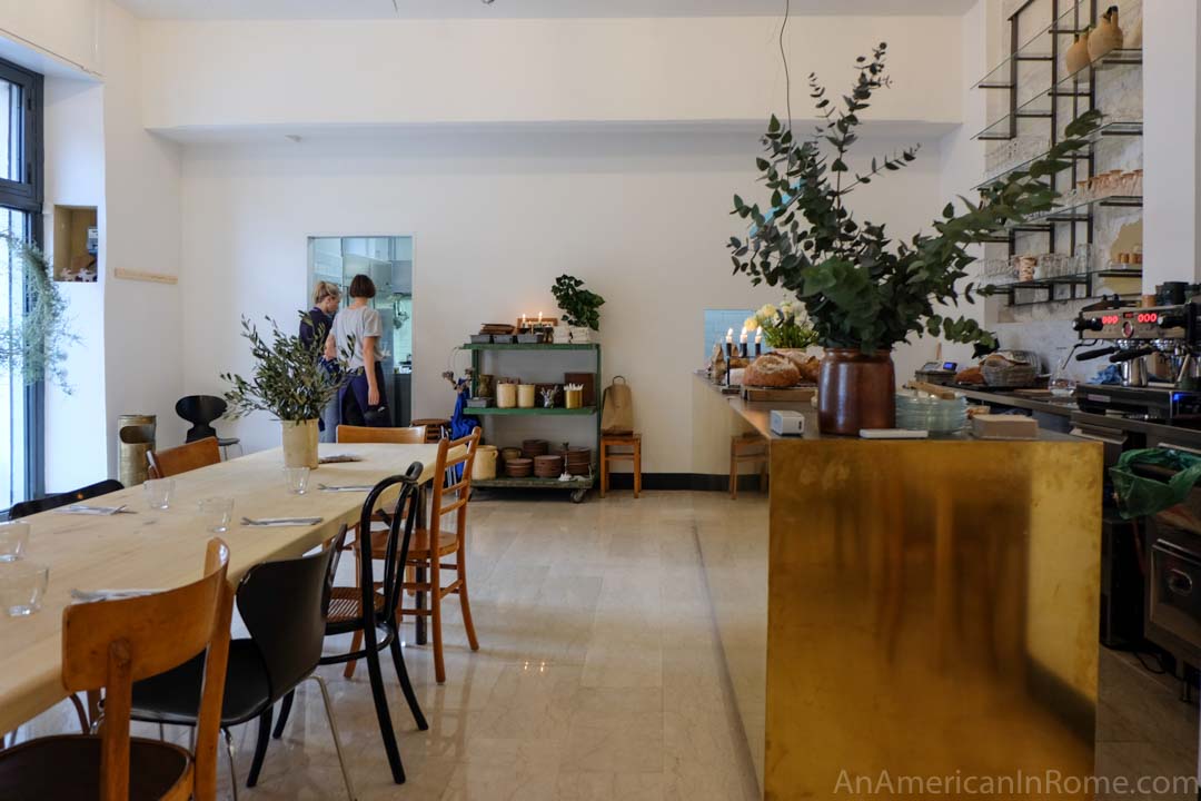 empty table at rome restaurant