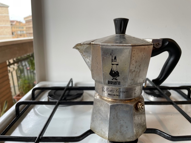 Bialetti Moka Express: Strong Coffee With Little Effort