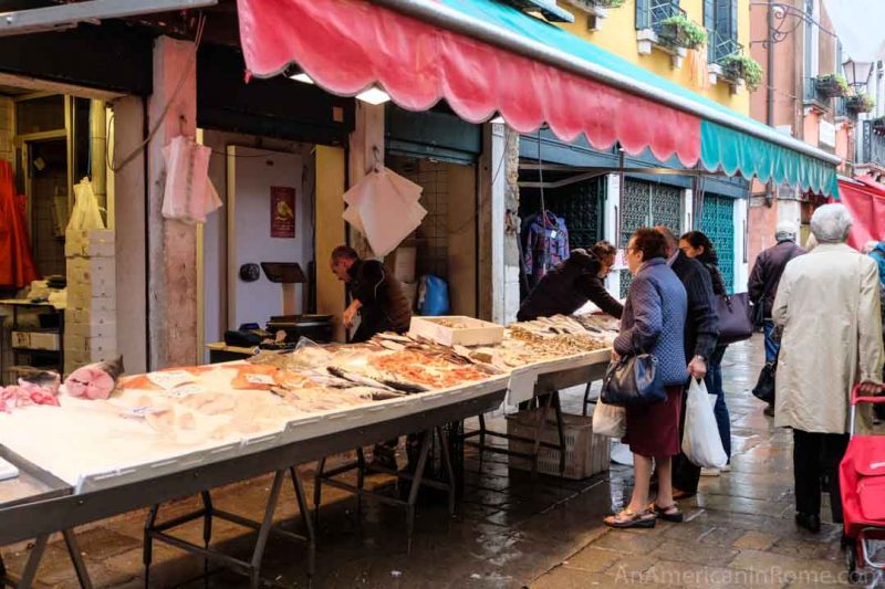 Negozio Di Snack Americani A Roma